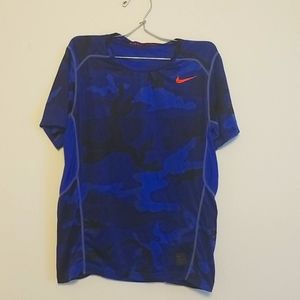 Men's Nike shirt